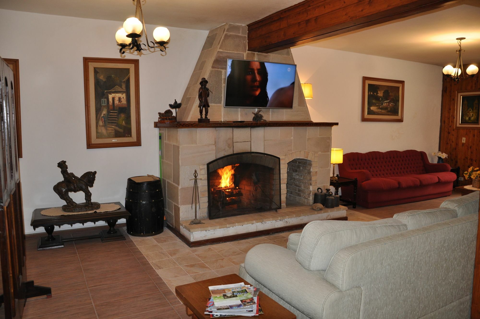 Regina Hotel 2*